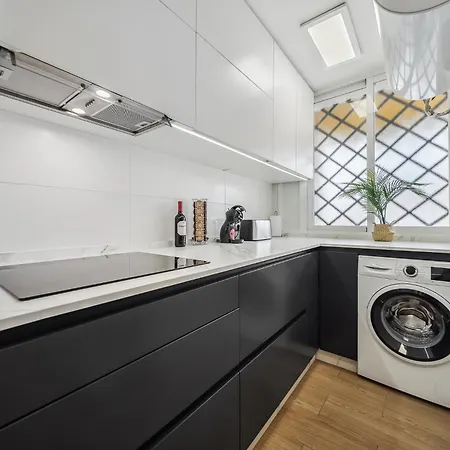 Comfort And Relax Near Old Town & Self Check-in *